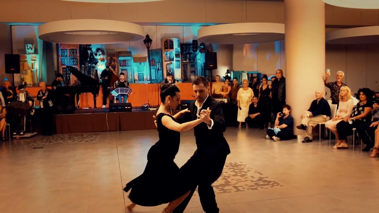 Yanina Quiñones & Neri Piliu Buscandote tango chill out Cachivache Quinteto
