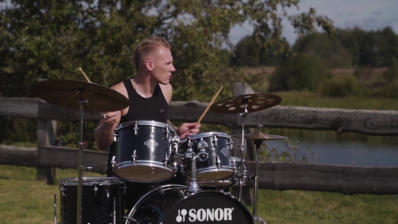 Have you ever seen the rain drum cover by Vilnis