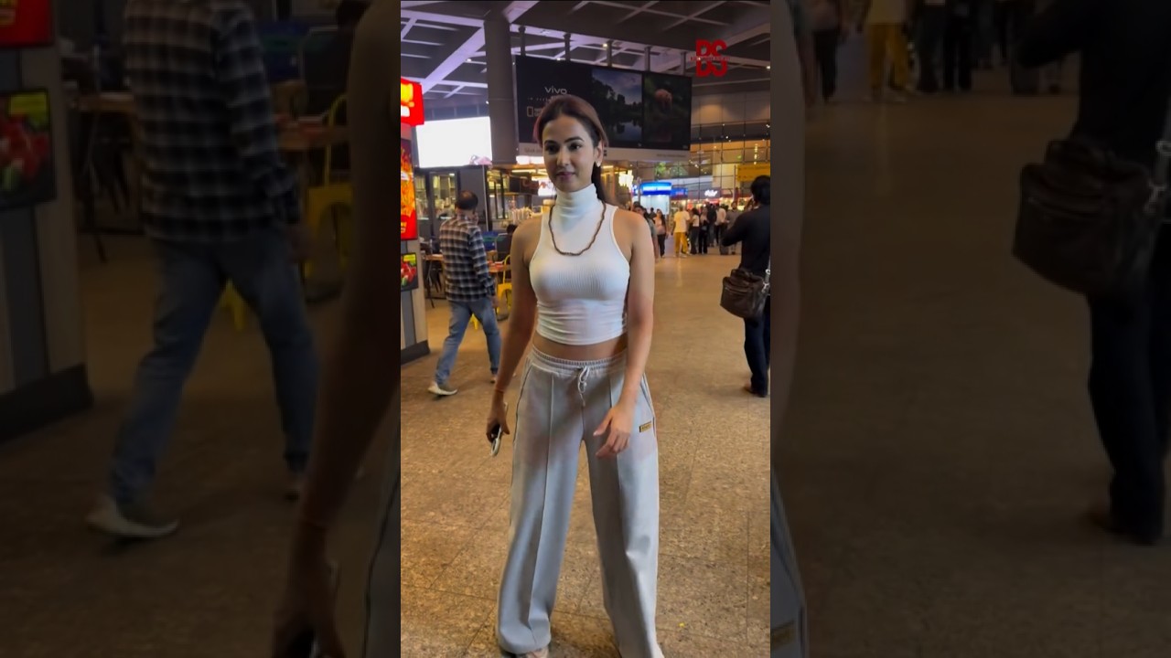 Sonal Chauhan #sonalchauhan #bollywood #bollywoodnews #shorts