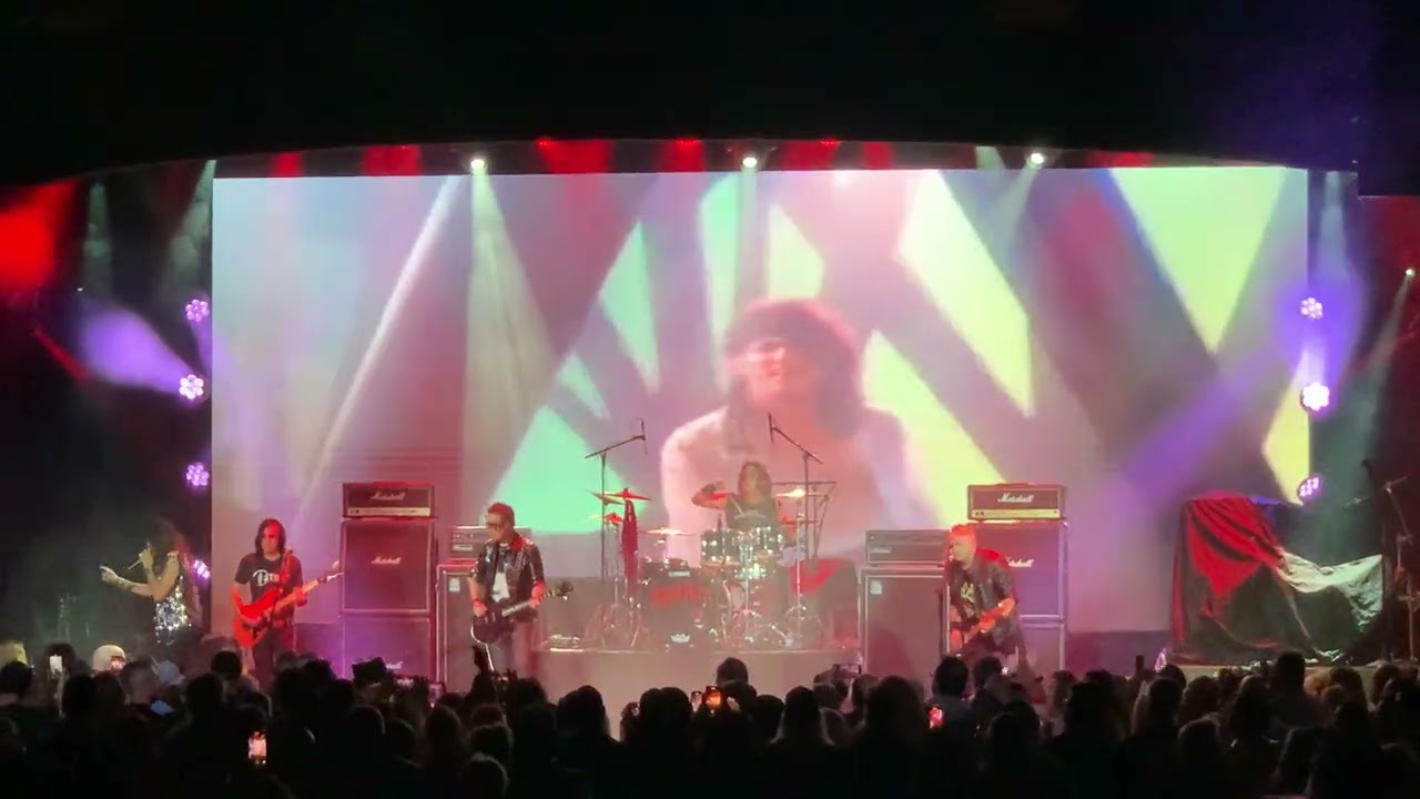 RATT   Lay It Down