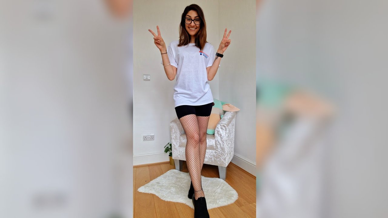 BY SONI PANDA X | 100 Squats A Day In July Challenge 💛 Reviewing Tangled Tights