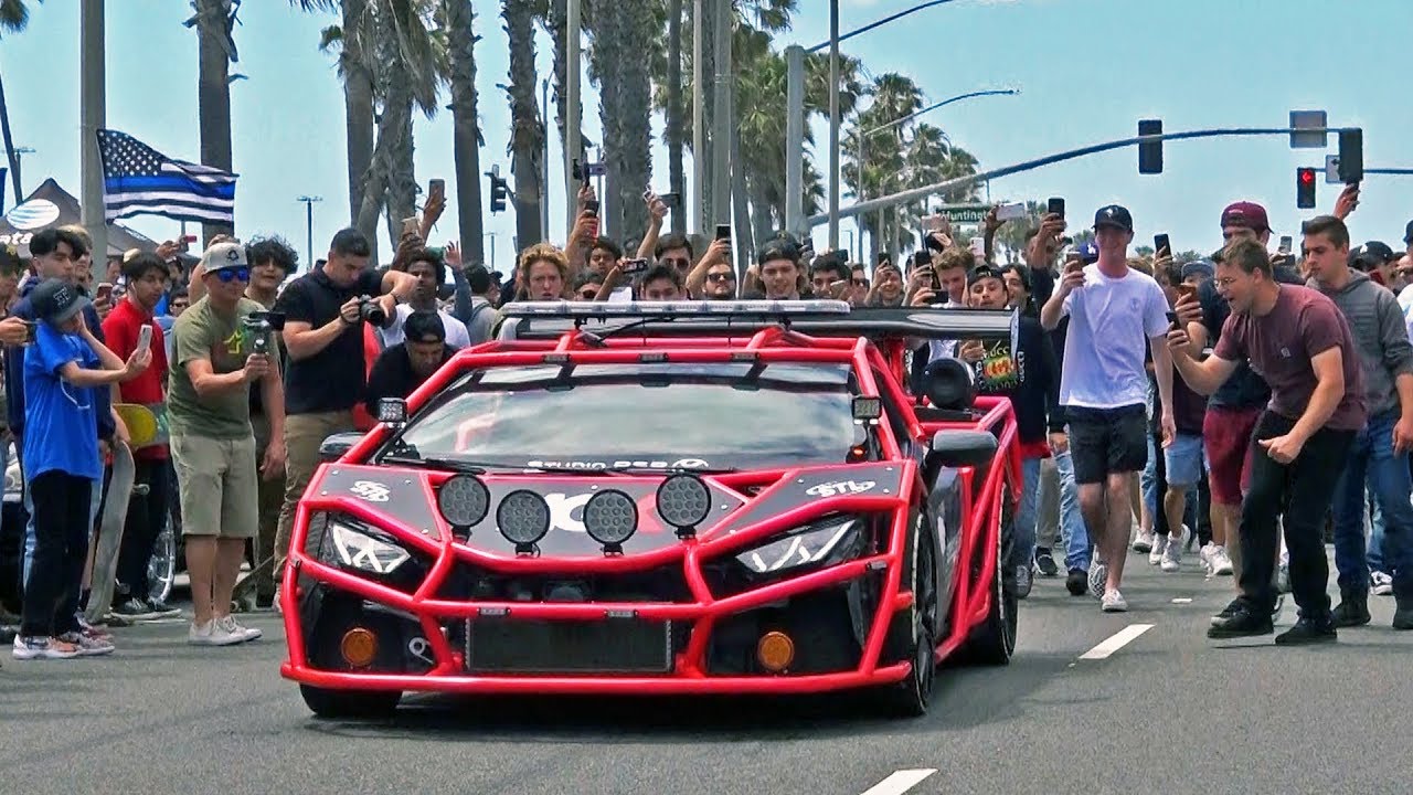 Supercars leaving a Car Show... GONE WILD!! Exhaust Sounds & Burnouts!