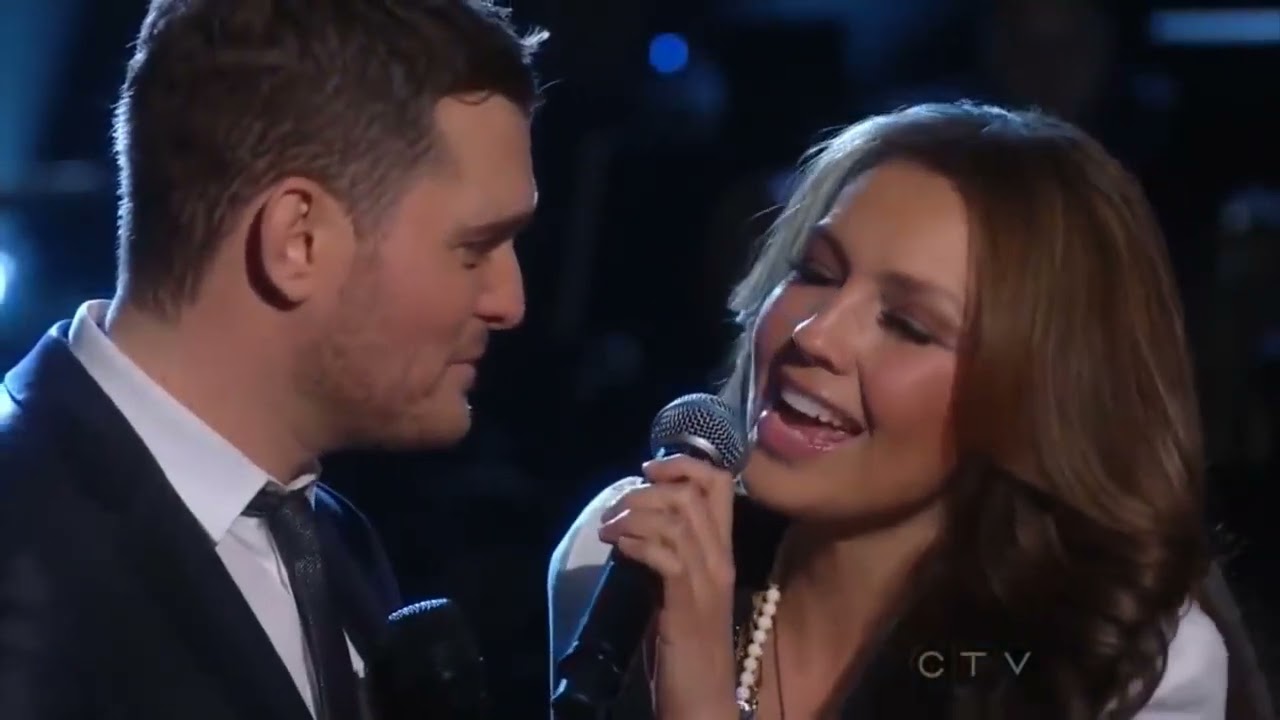 Michael Bubl&eacute; Duet With Thalia - Mis Deseos/Feliz Navidad - Live From NBC New York