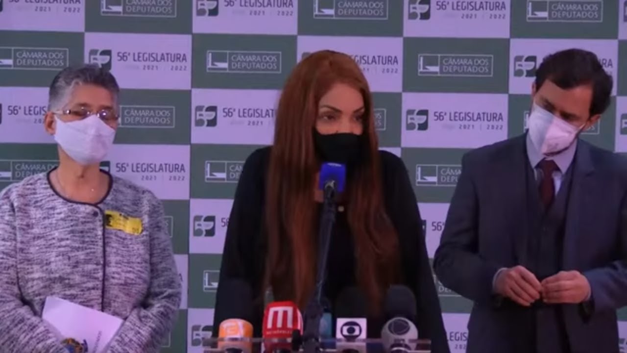 Flordelis fala com a imprensa e nega participação no crime -  01/06/2021