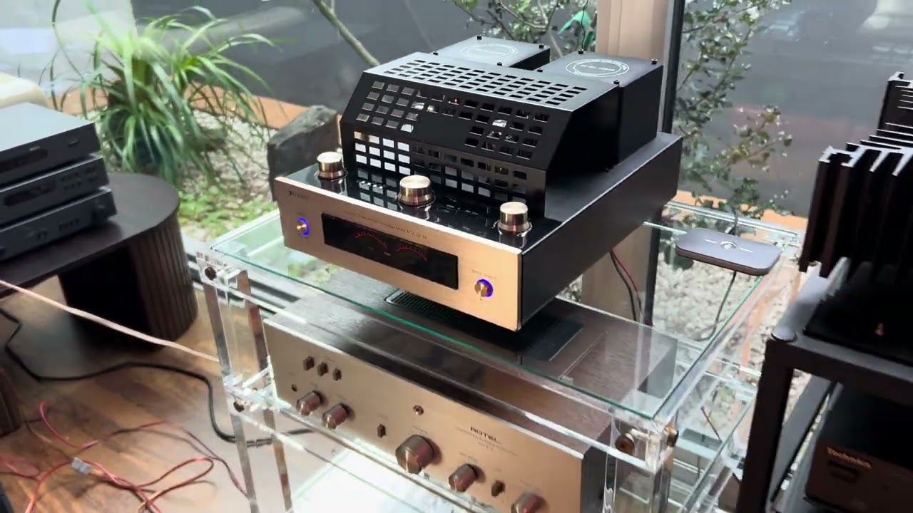 Amplificador a válvulas Aosibad M12 UF-60 by JS