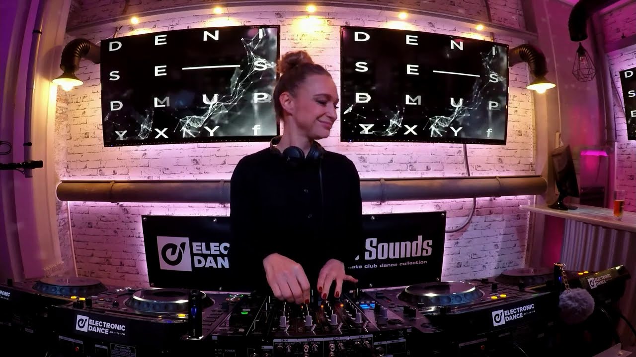 Uncoded Radio #SwitchCode | Denise Schneider at Electronic Dance TV