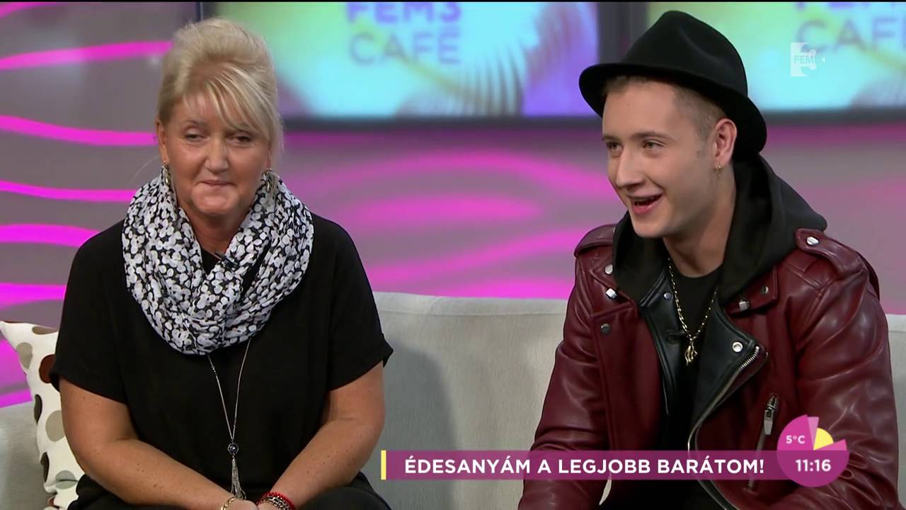 Peter Srámek még ruhavásárlásnál is tanácsot kér édesanyjától - tv2.hu/fem3cafe