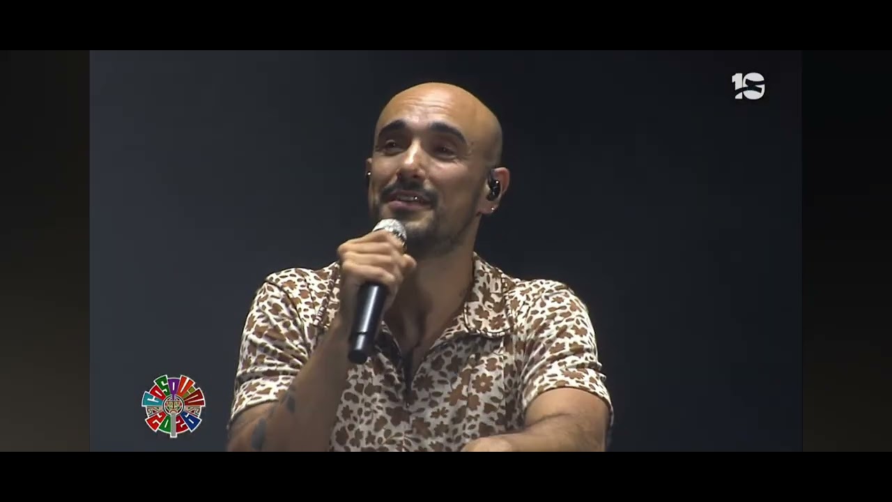 Abel Pintos emocionó a Cosquín con un homenaje al Bocha Sheridan y a Teresa Parodi