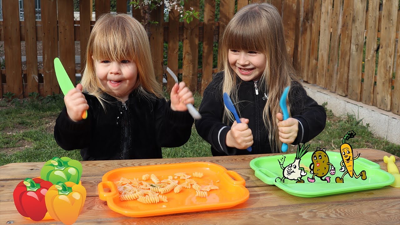 Erika e Vanessa cucinano la pasta