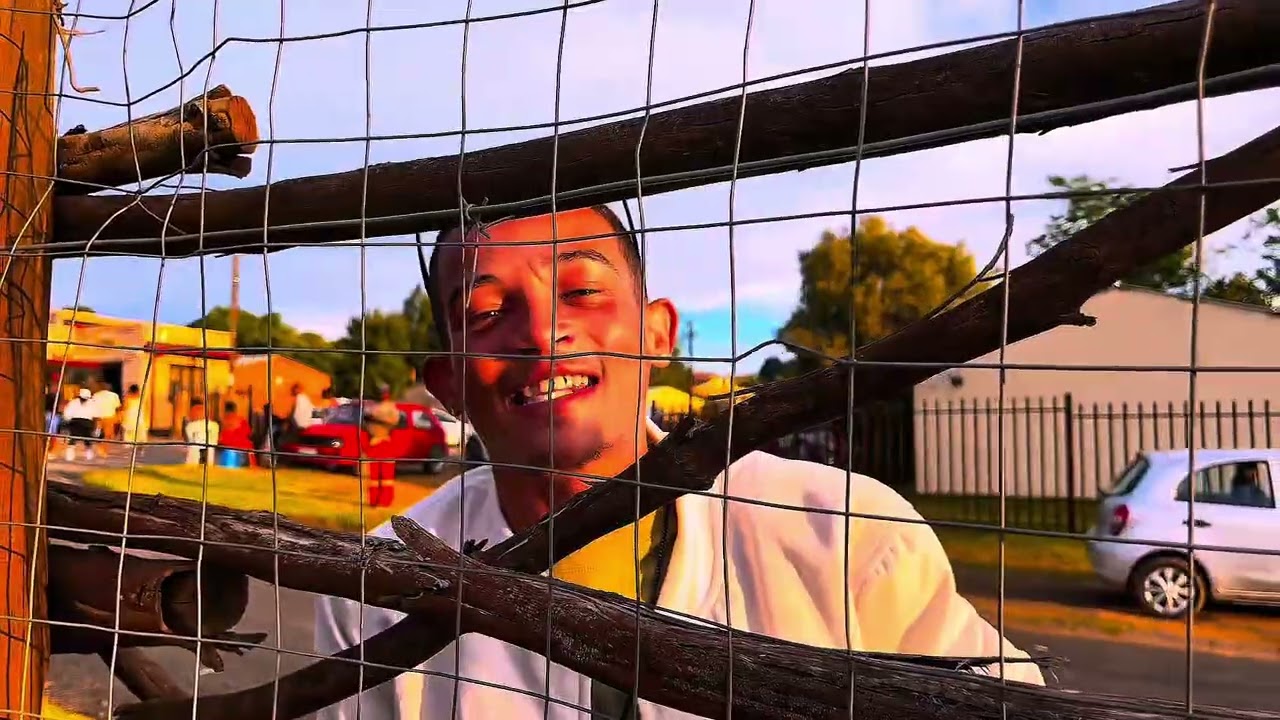 BAHAMA (Official Music Video)-Raps