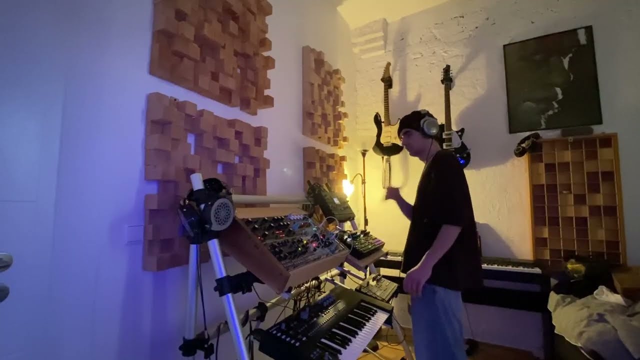 MODULAR MELODIC TECHNO - Groovy Melodic Modular Techno With Sweet Sounds - 107
