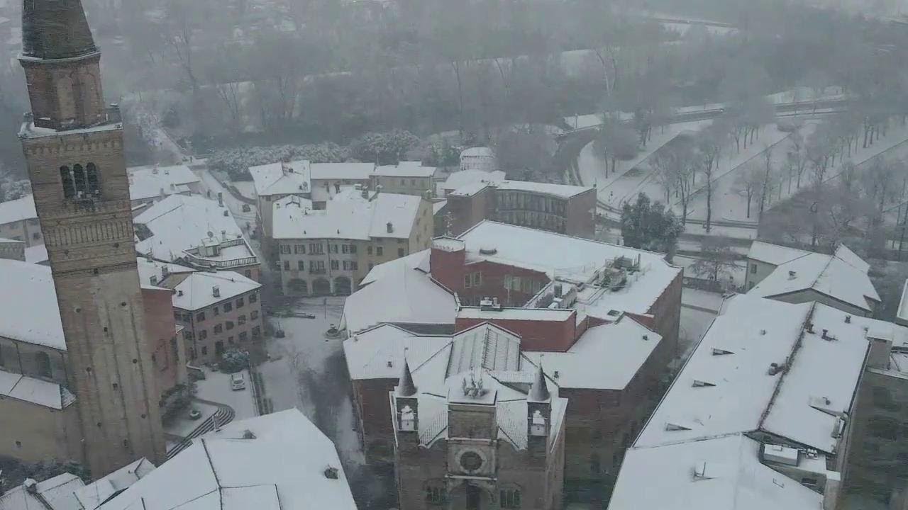 Pordenone sotto la neve vista dal drone