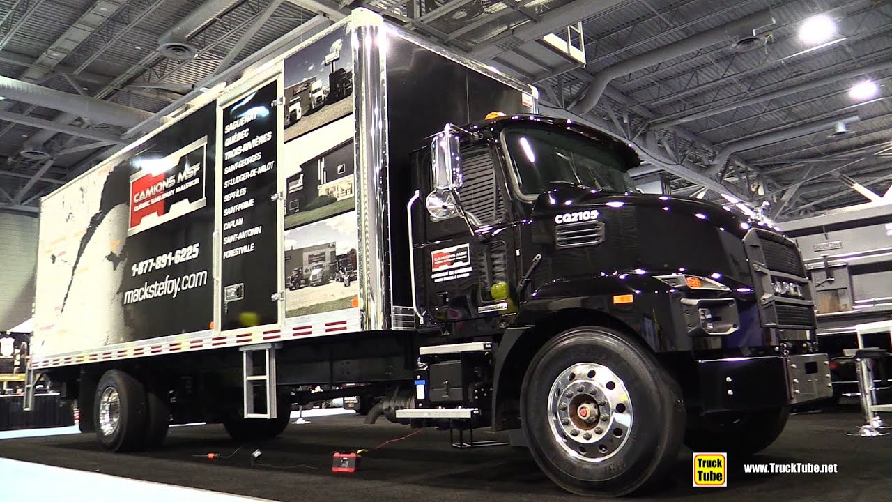 2022 Mack MD 742R Delivery Truck - Exterior Interior Walkaround Tour -2021 Salon Camion Lourd Quebec