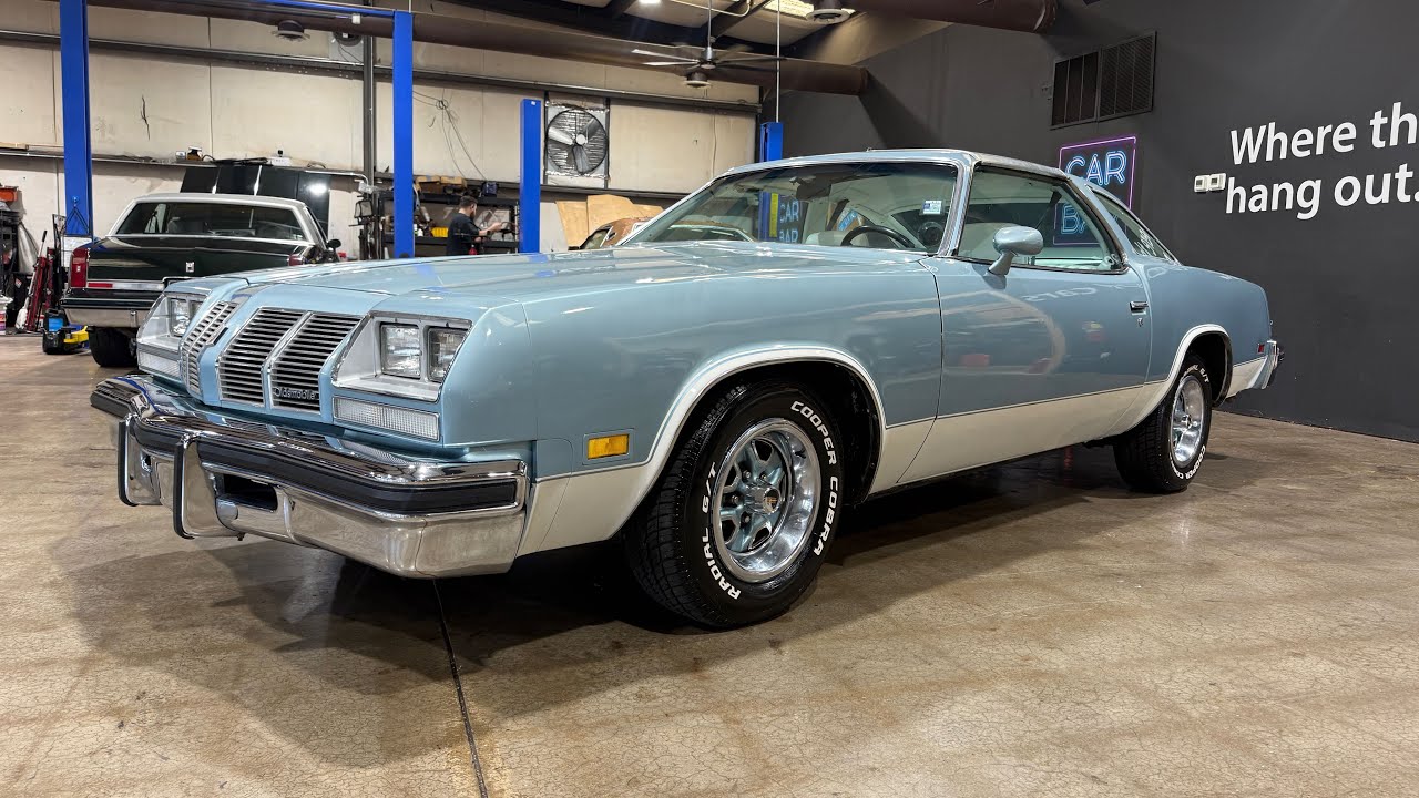 Продается Oldsmobile Cutlass 1977 года выпуска с Т-образной крышей. Цена: 20 995 долларов. Достав...