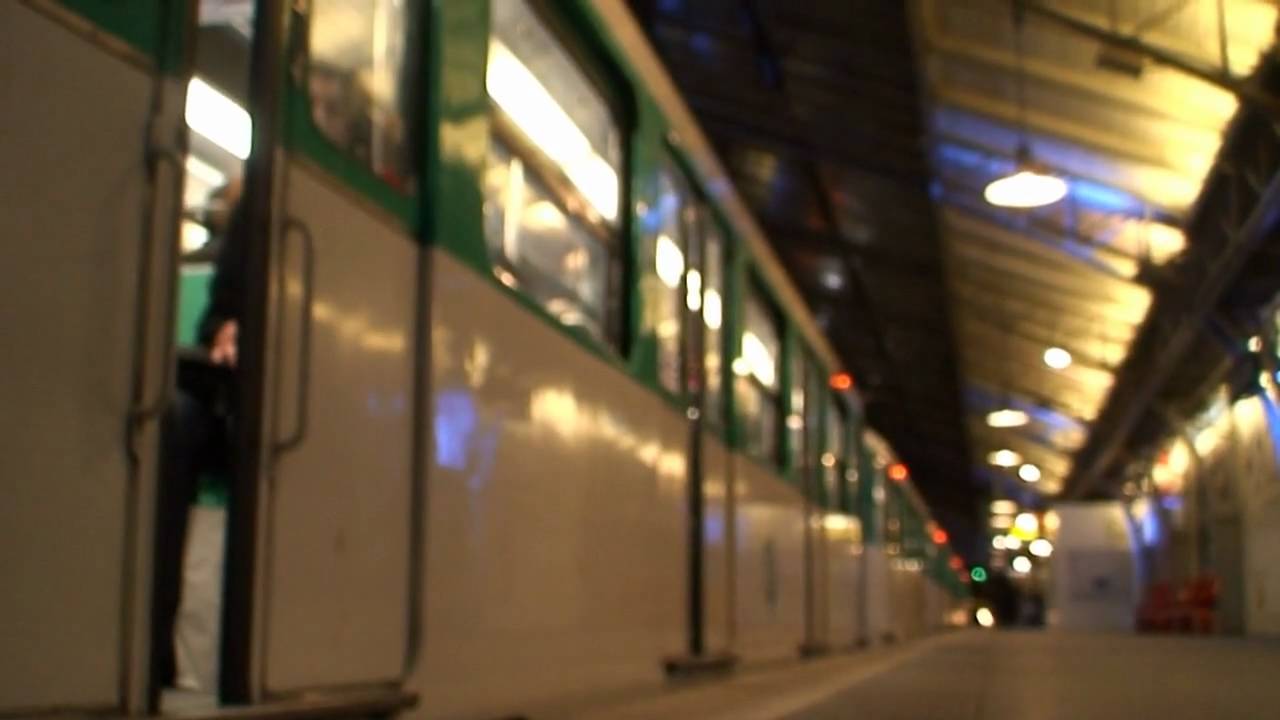 MP 73 [Ligne 6] at Glacière