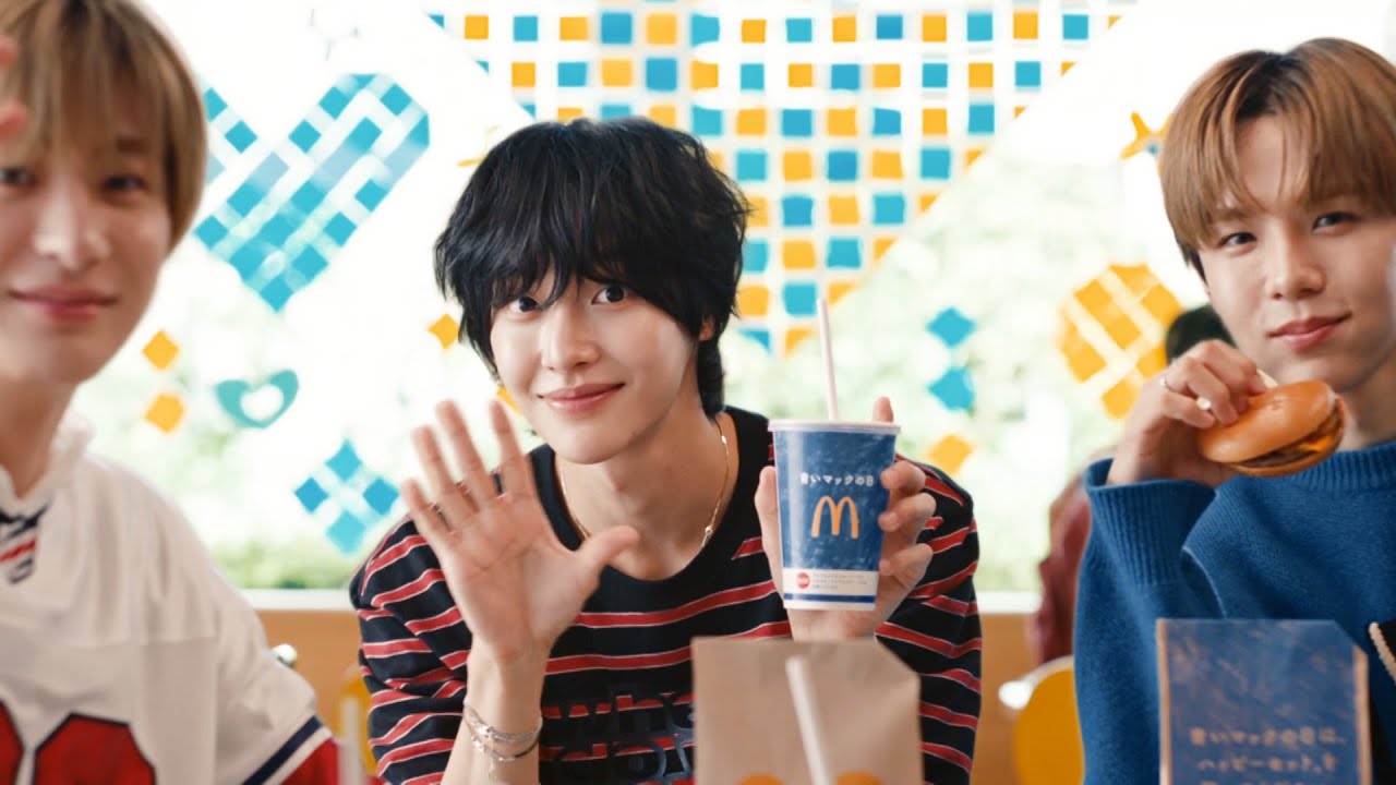 RIIZE、「青いマックの日」新TVCMに登場！CMにはライブパフォーマンス映像も　マクドナルド「青いマックの日」新TVCM「青い募金箱」篇