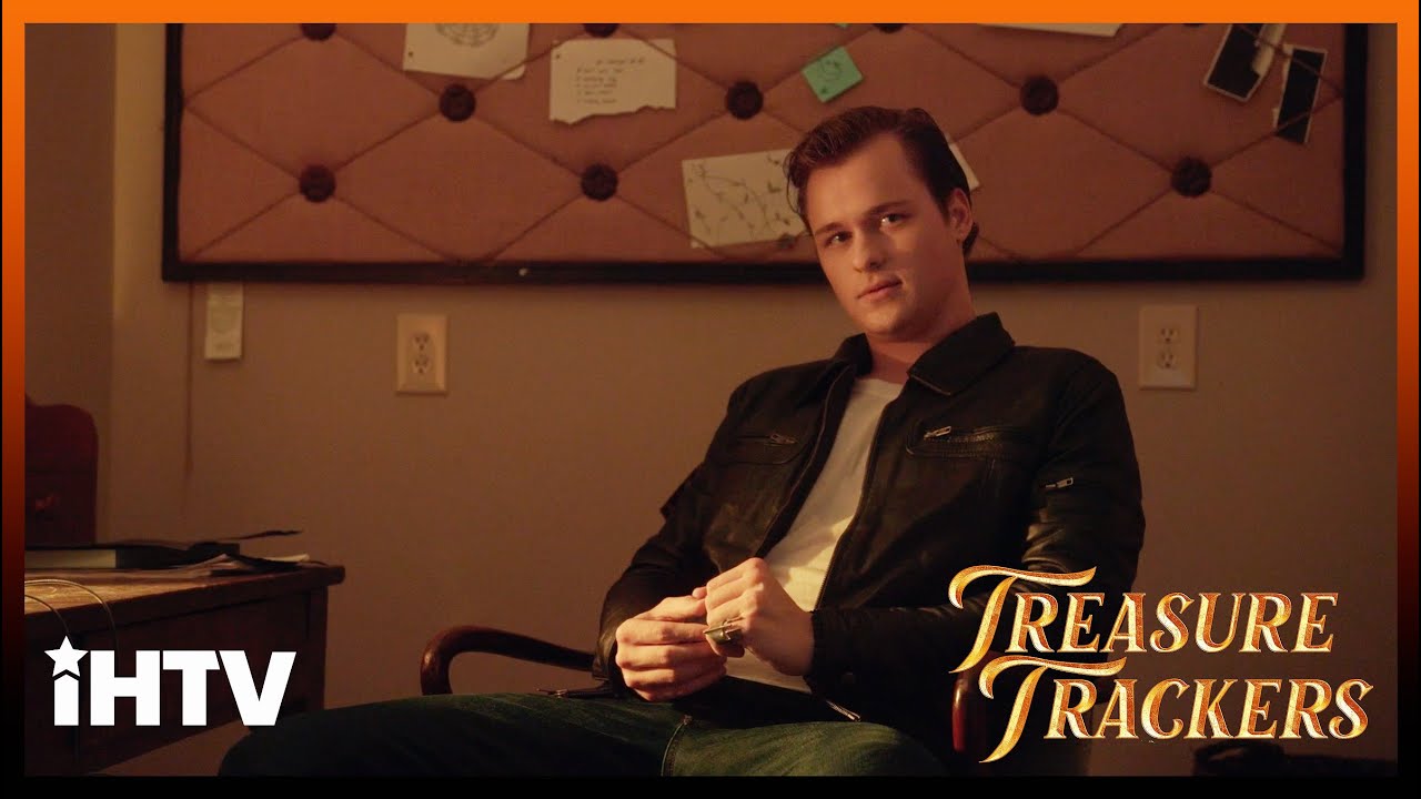 'that's a bad idea' Star Cooper Tomlinson Talks Halloween Movie (Exclusive)