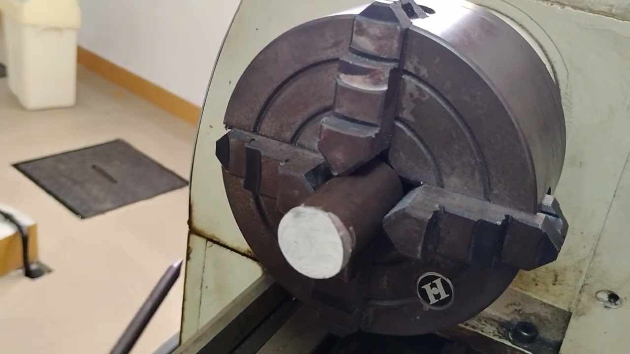 Experiment No.4: Eccentric Turning on circular shaft