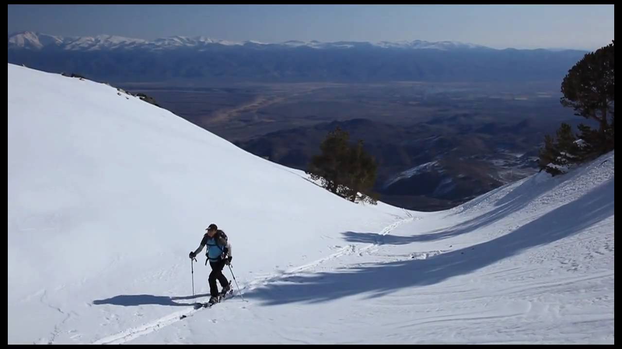 Skiing Mt Tom Eastern Sierra, February 2010