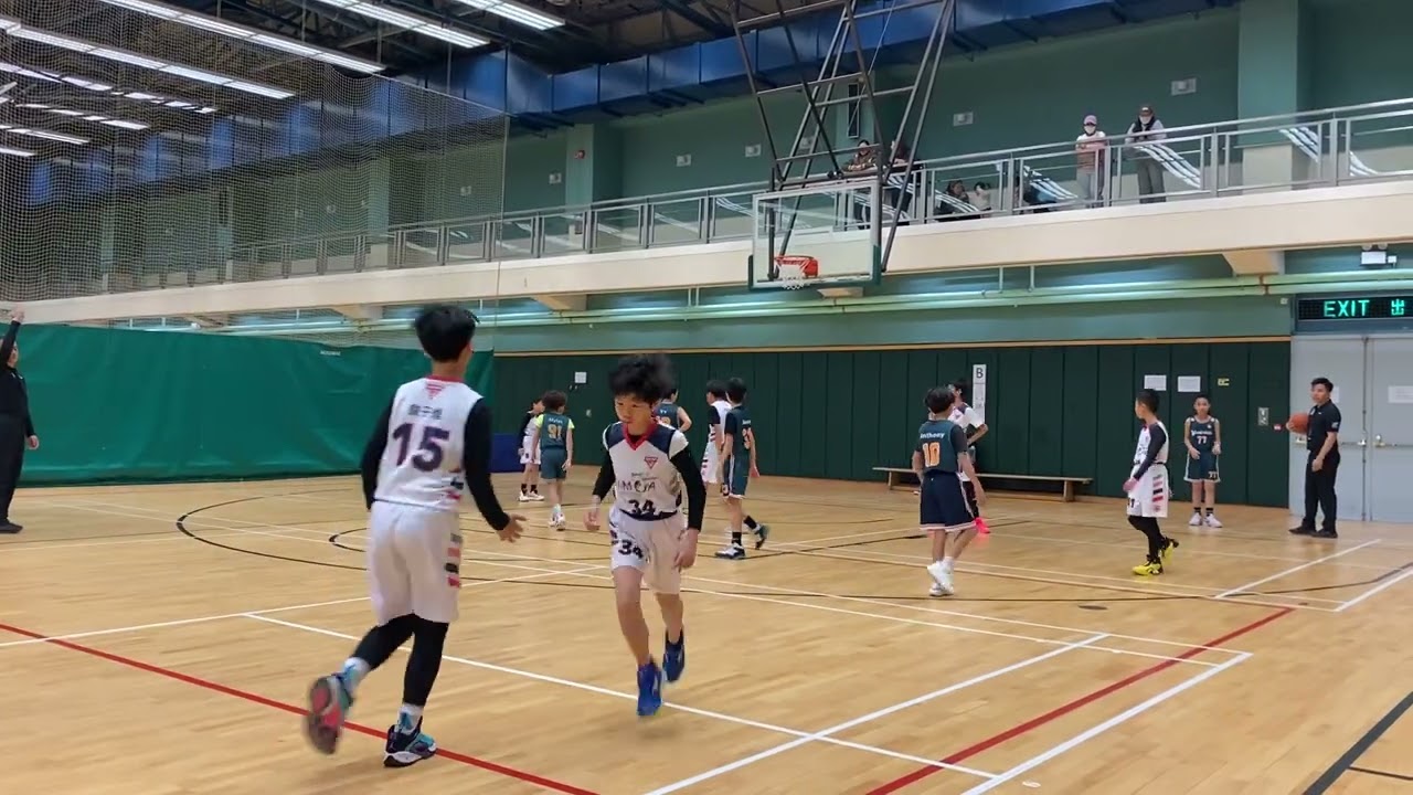 U12 Premium (白) 對 wonderkids （藍） Q2