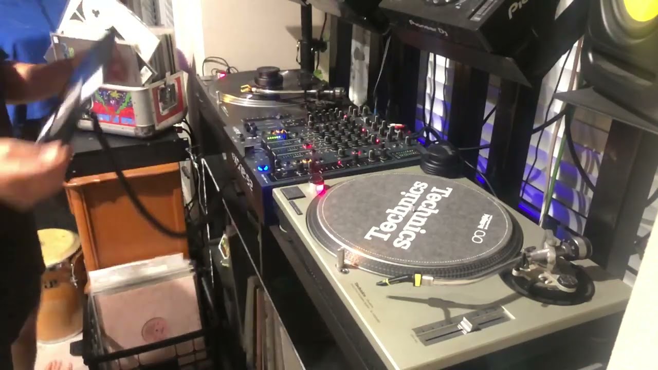 Homeroom LIVE 001: ft. Demar House set on wax