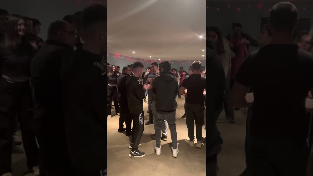 La joc la frumusica