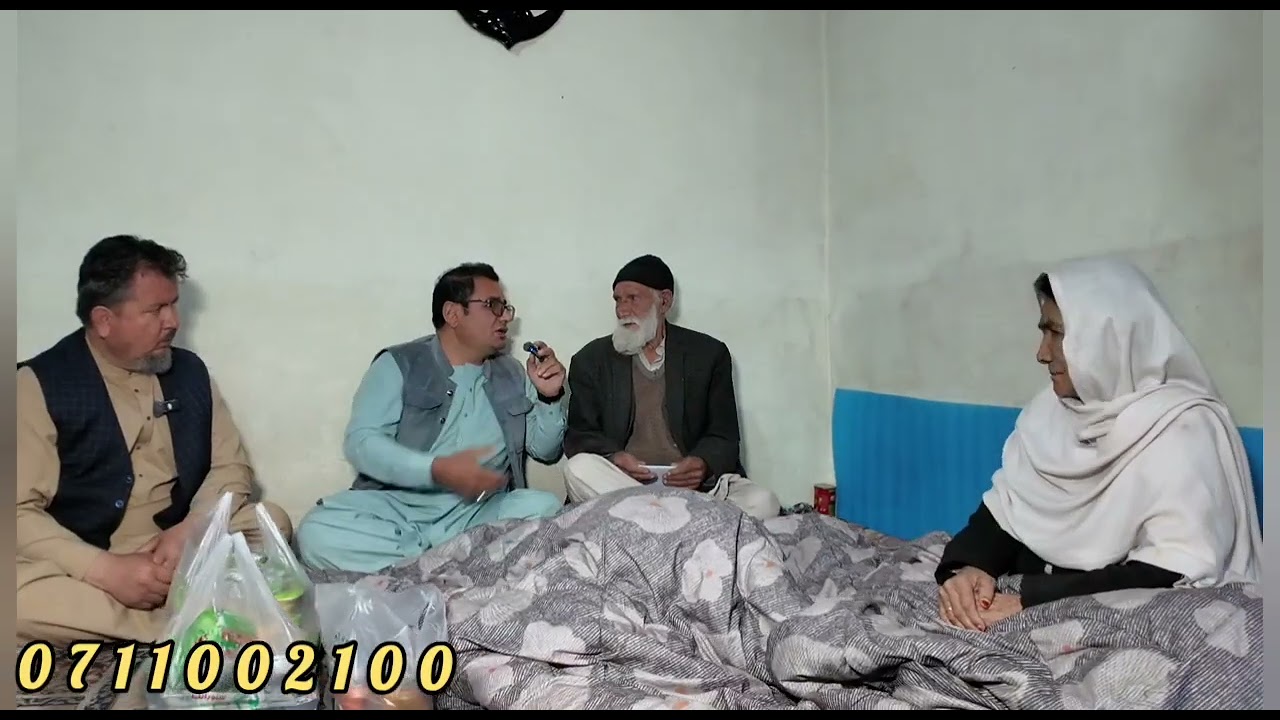 اشک ولبخند خانواده که از کشور ایران اخراج شدن از مجبوری با آب روزه افطار می کنند