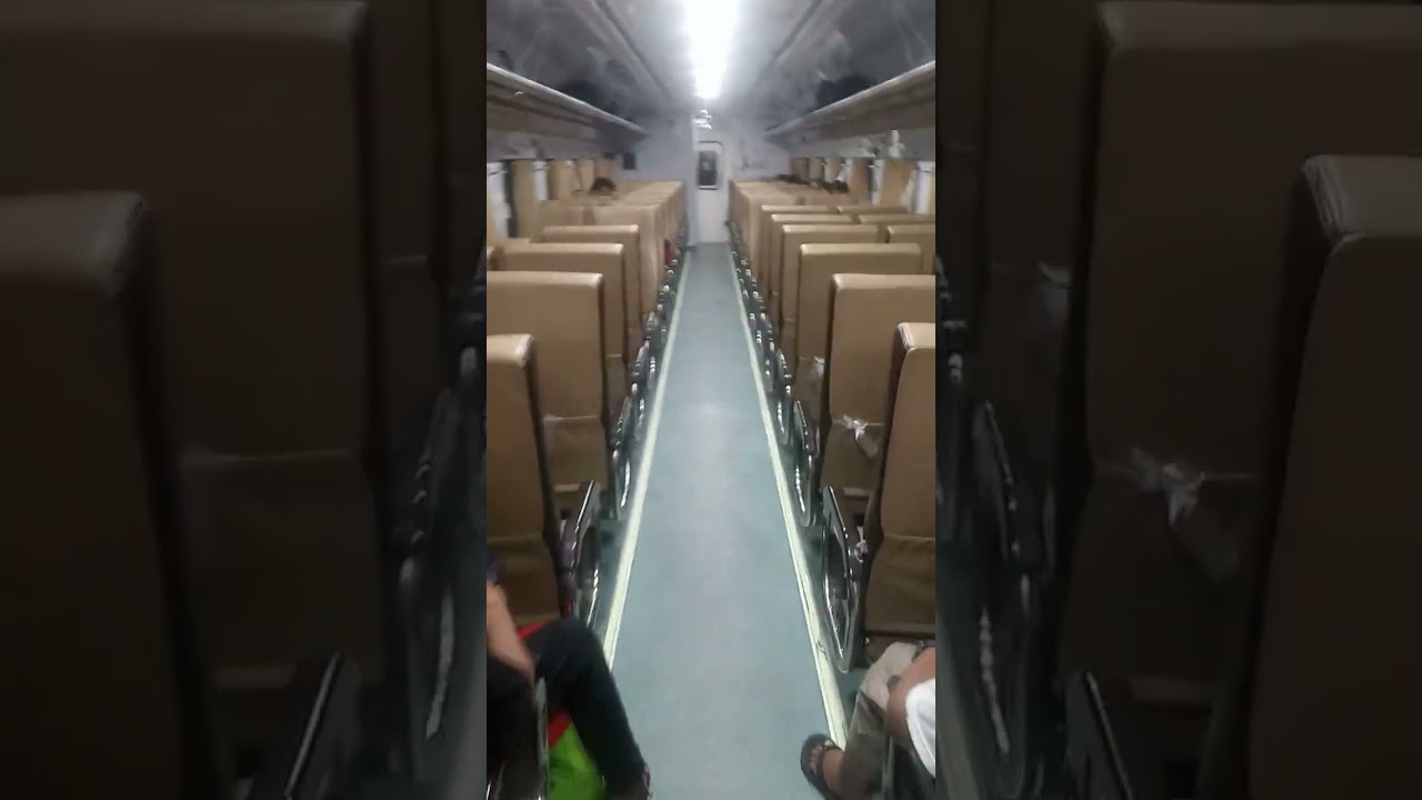Interior Kelas Ekonomi Ka. Singasari Stasiun Pasarsenen-Blitar || 13 September 2022