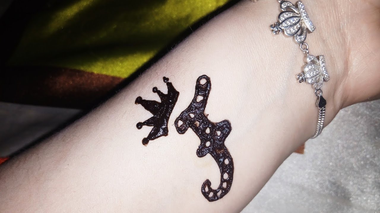 عشاق رسم حرف  F  بالحناء (Henna) تاتوه باشكال كتير سهله وجميلة مع ساره ابو المعاطي