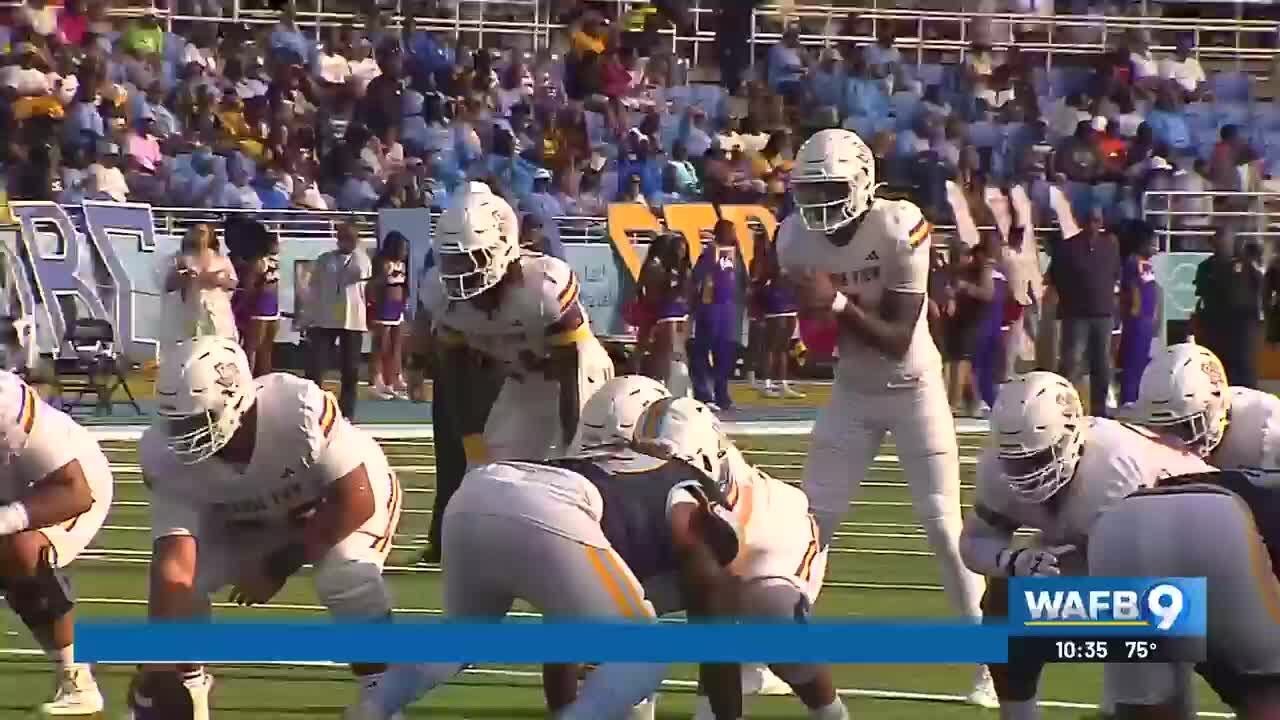 Southern falls to Prairie View 24-3 on homecoming