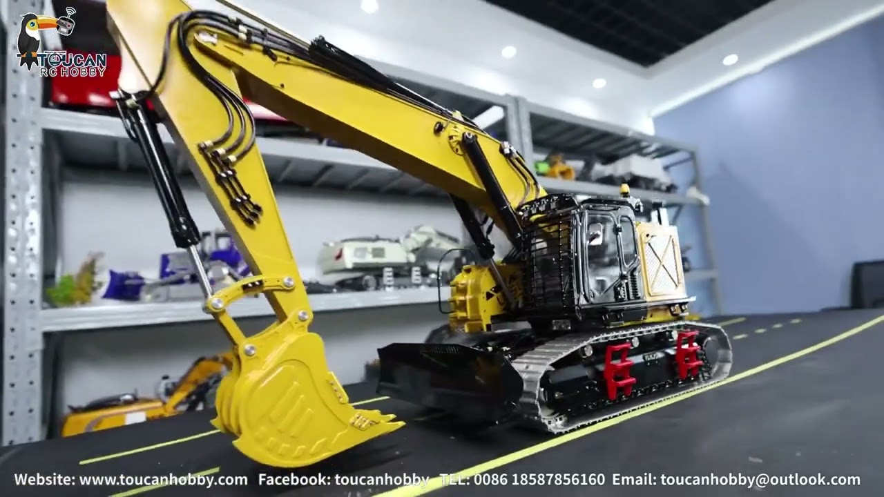 LESU 1/14 Aoue ET35 Hydraulic RC Excavator PL18Lite radio. Painted, 26.5KG, got light system