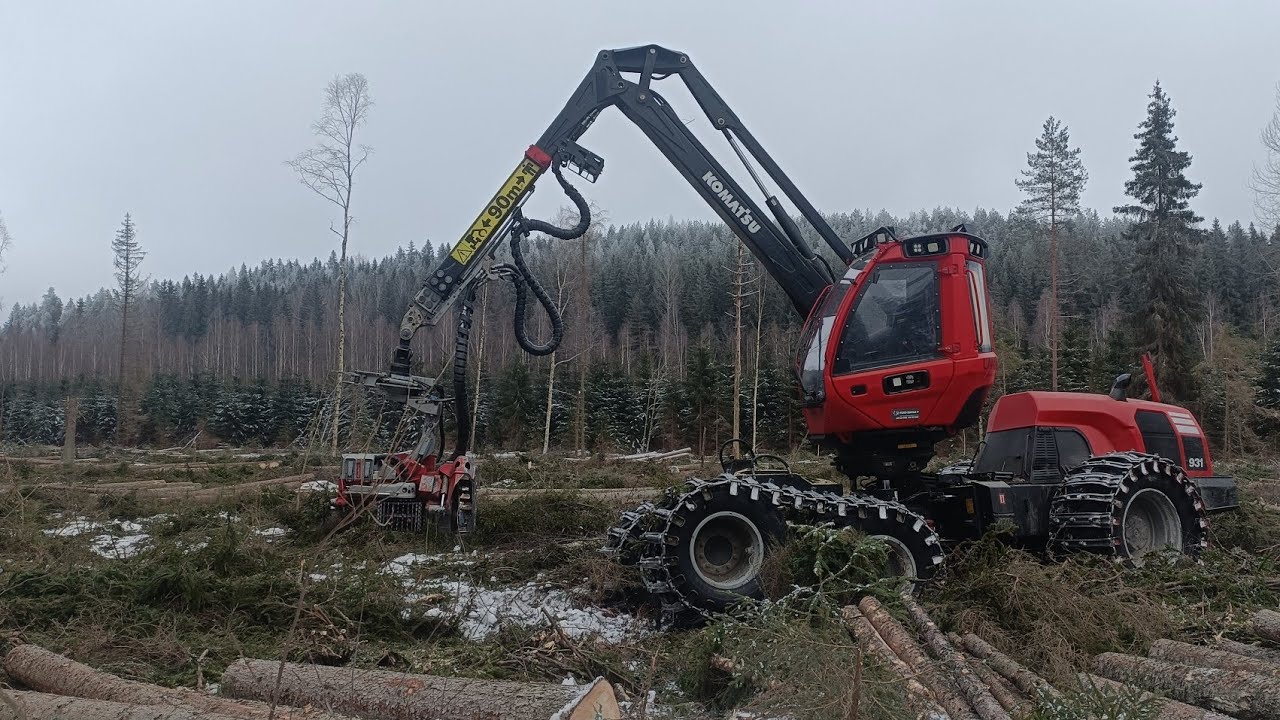 Komatsu 931 & Logmax 5000D Clearcut.