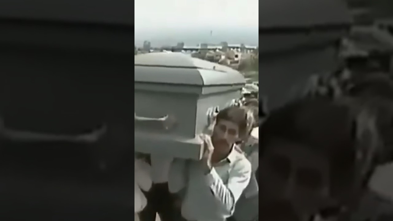 Dona Clotilde chorando no vel&oacute;rio de Ram&oacute;n Vald&eacute;s o Seu Madruga de Chaves