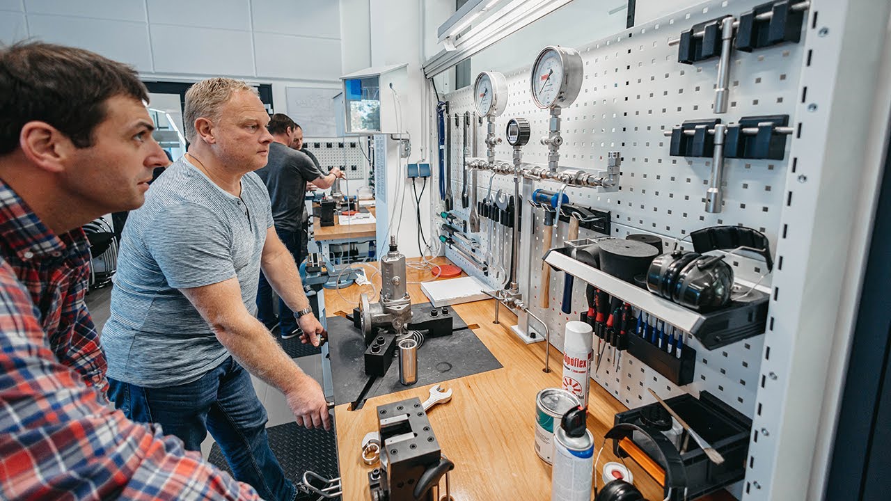 Training on Safety Valve Maintenance  - experienceLESER Knowledge for more safety