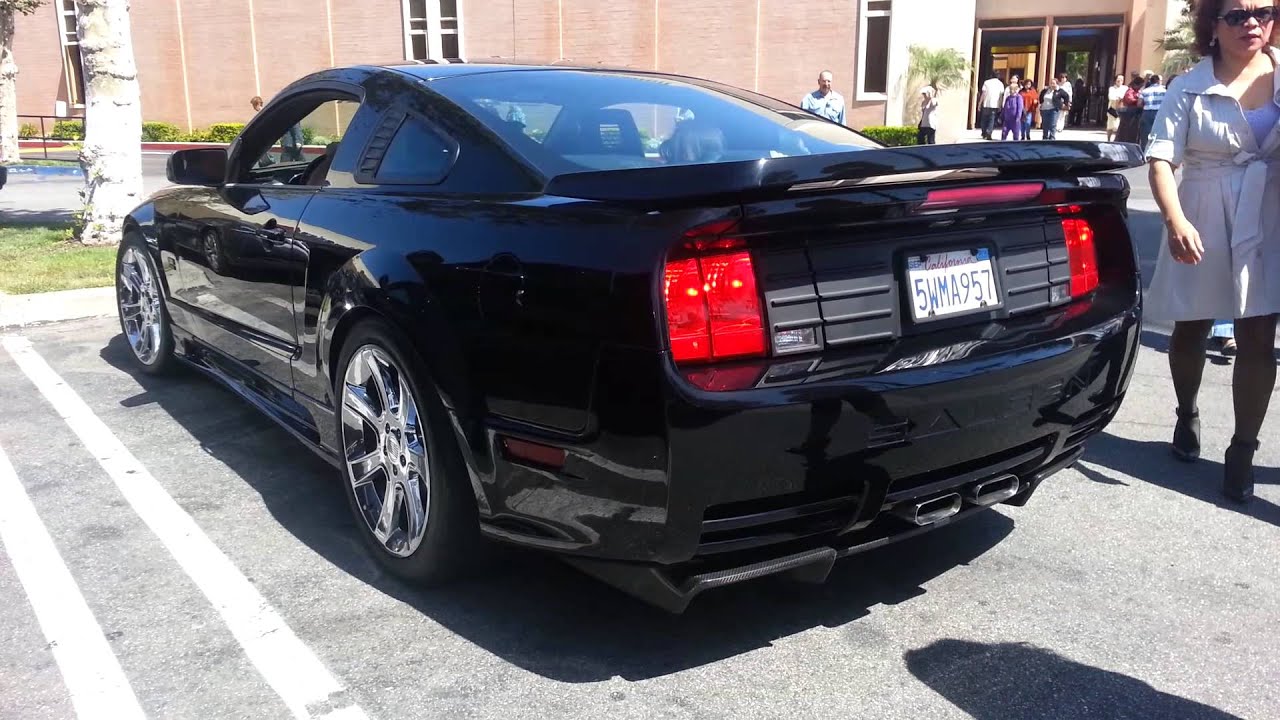 Saleen S302 start-up with badass exhaust