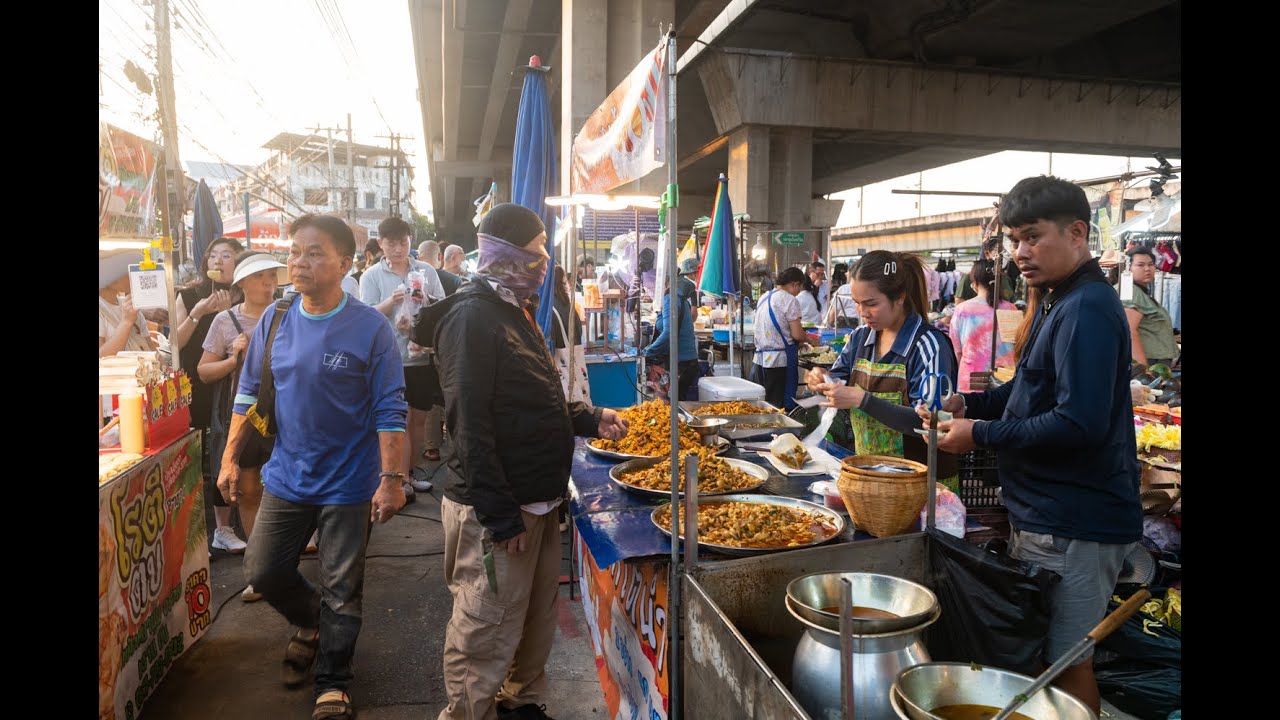 [4K] Amazing budget food tour expressway inside Bang Son​ market