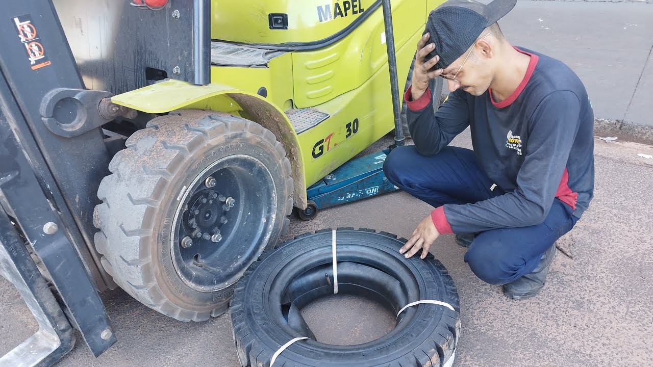 Como Trocar Pneu de Empilhadeira 🥵 Será que suei 💦
