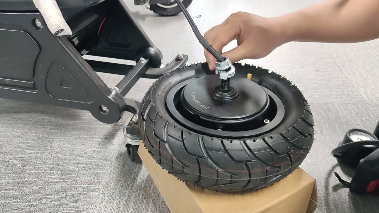 how to replace S scooter's inner tube