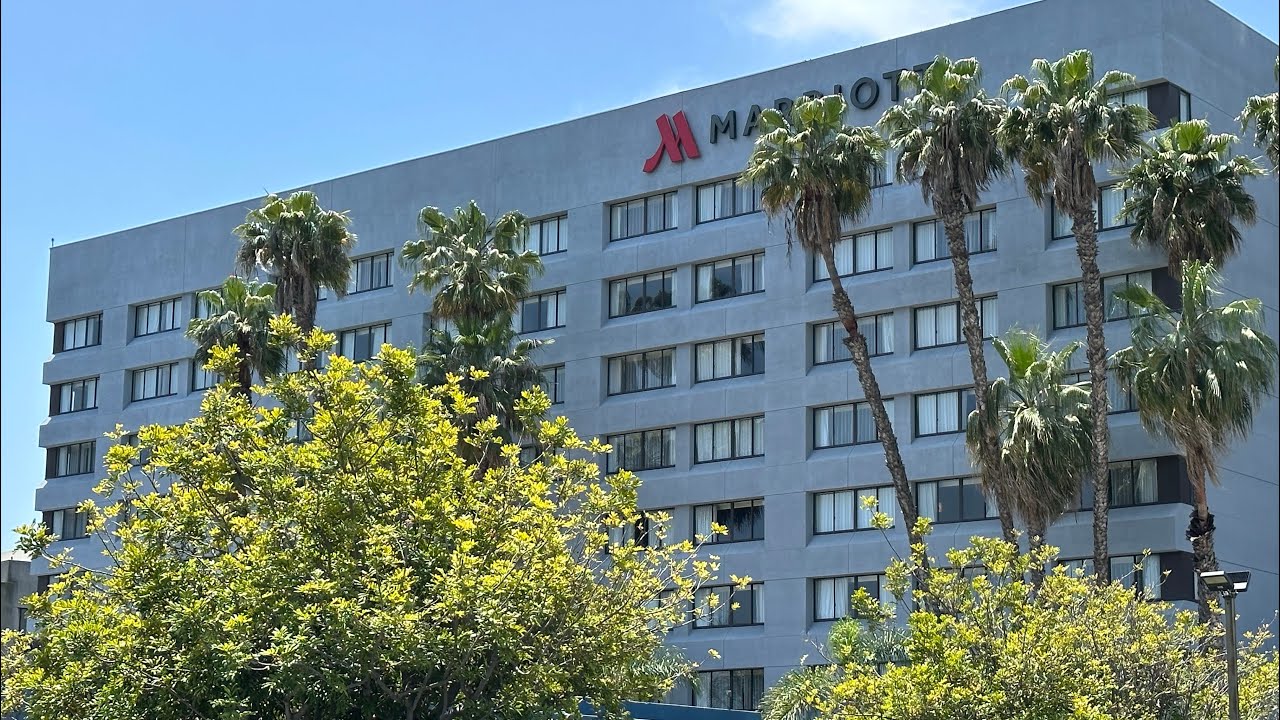 Marriott Long Beach California - One King Bed - Review