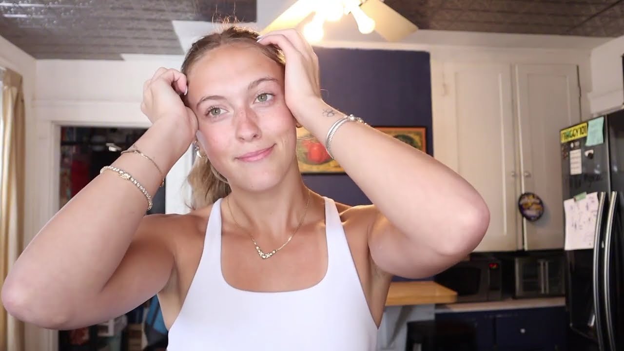 week in my life - working - bowling - hot yoga + more!!