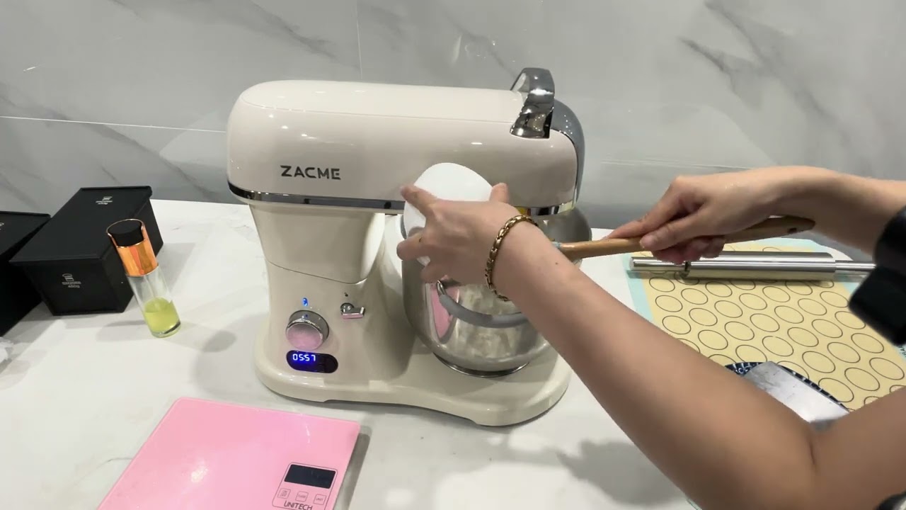 Làm bánh mỳ VN % lỏng cao bằng máy trộn bột Zacme 08.65.15.08.17