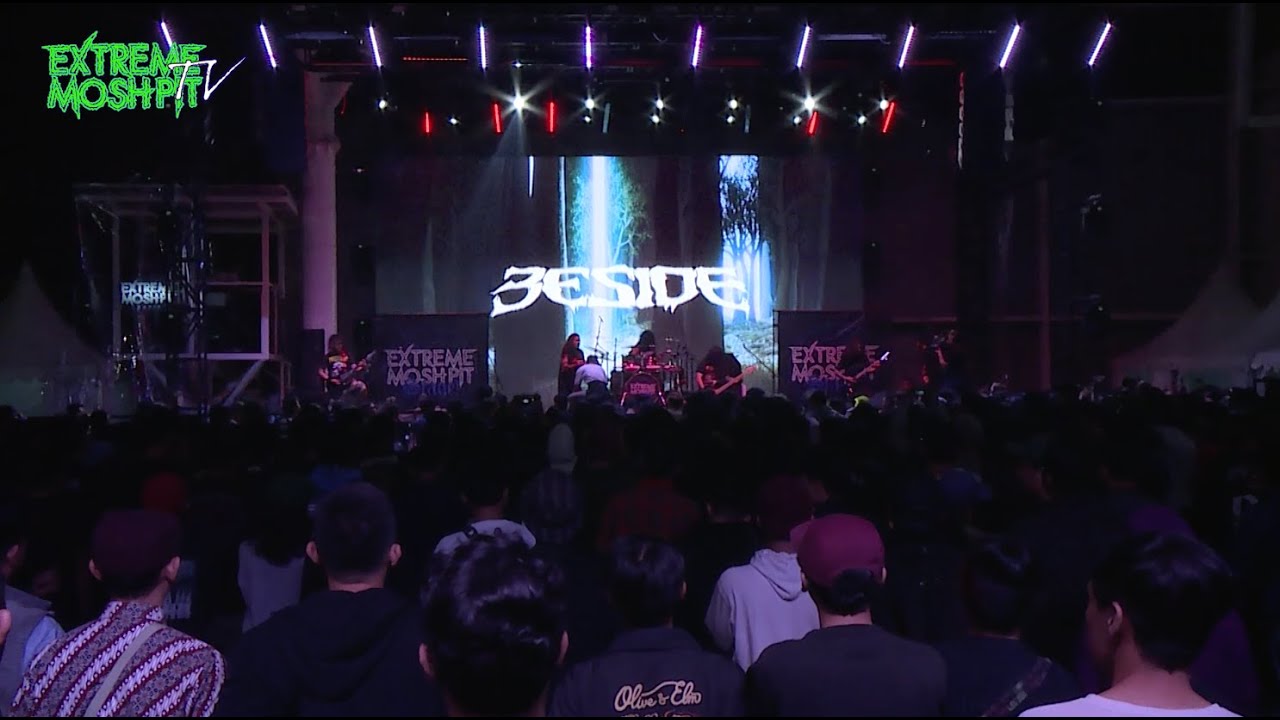 Extreme Moshpit "Stage!" Bandung - BESIDE