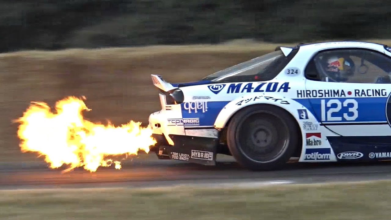 Mad Mike's CRAZY 26B Quad-Rotor Mazda RX-7 Spitting HUGE FLAMES @ Goodwood FOS!