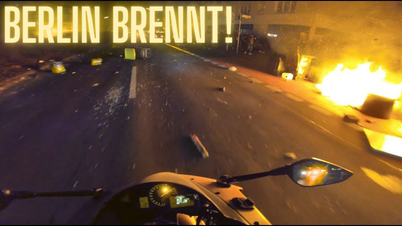 Silvester in Berlin Neukölln auf dem Motorrad! | 22/23/24 Highlights!
