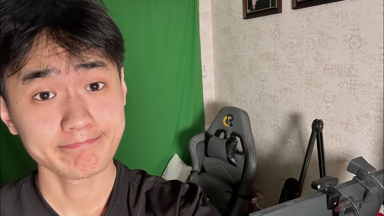ROOM TOUR