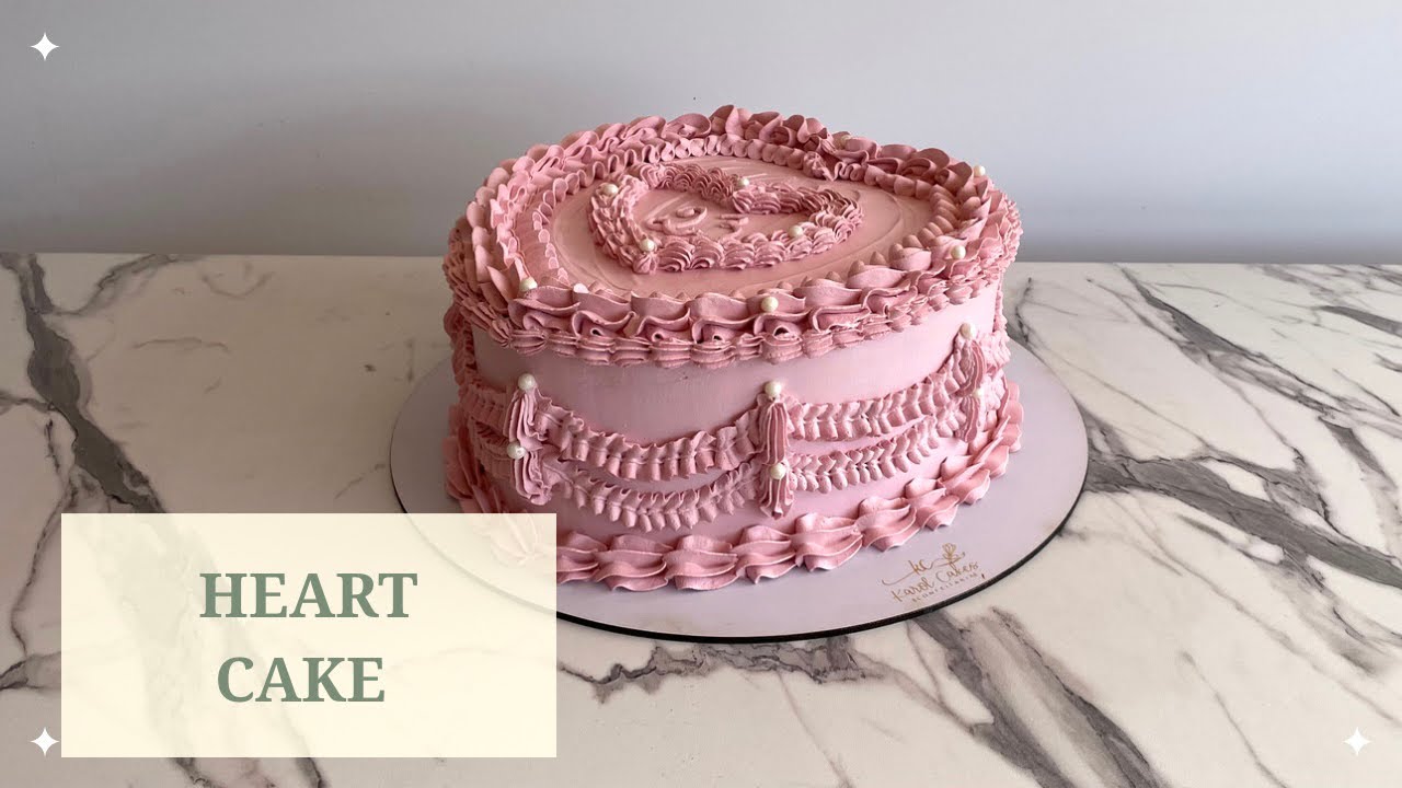 DECORANDO O BOLO DO MEU ANIVERSÁRIO (14/06) - Heart Cake, a tendência do momento!