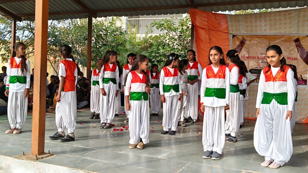 Me mar bhi jau to vatan yad rahega...madka pay centre school dance parfomantoin 