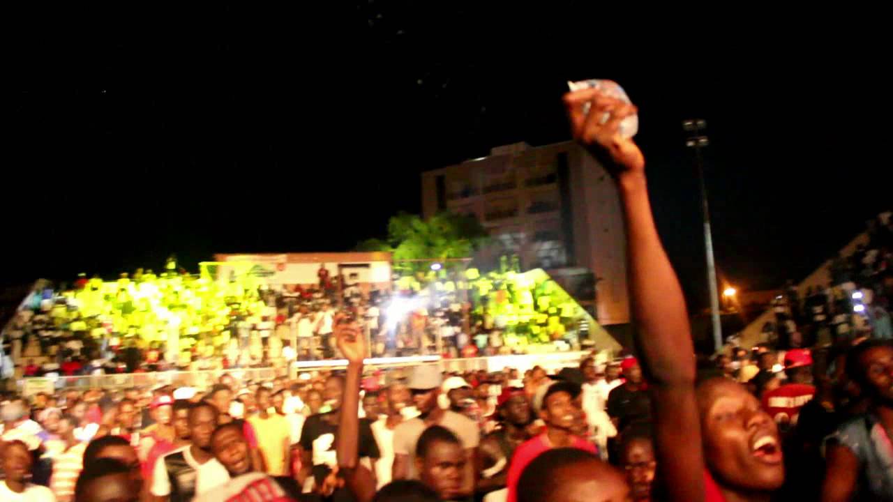 Hardcore Side appelé sur scène par NIT DOFF Killah himself SHOW OF THE YEAR 2016