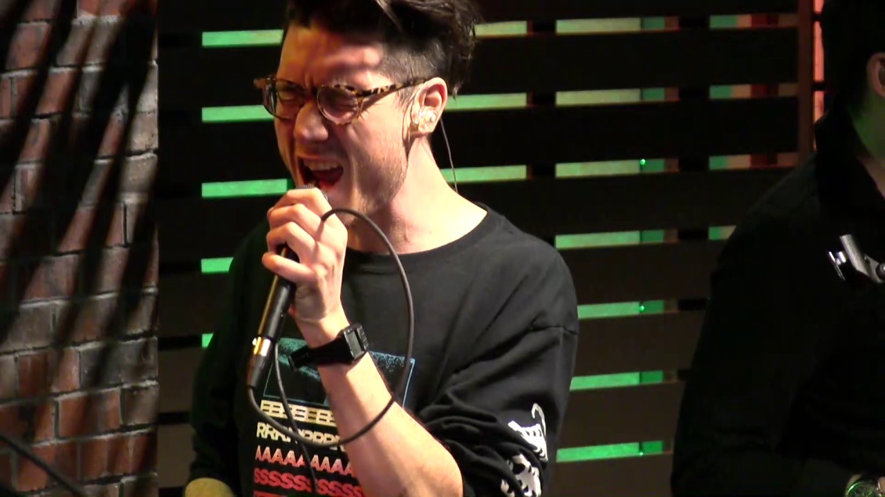 Bastille - Fake it [Live In The Lounge]