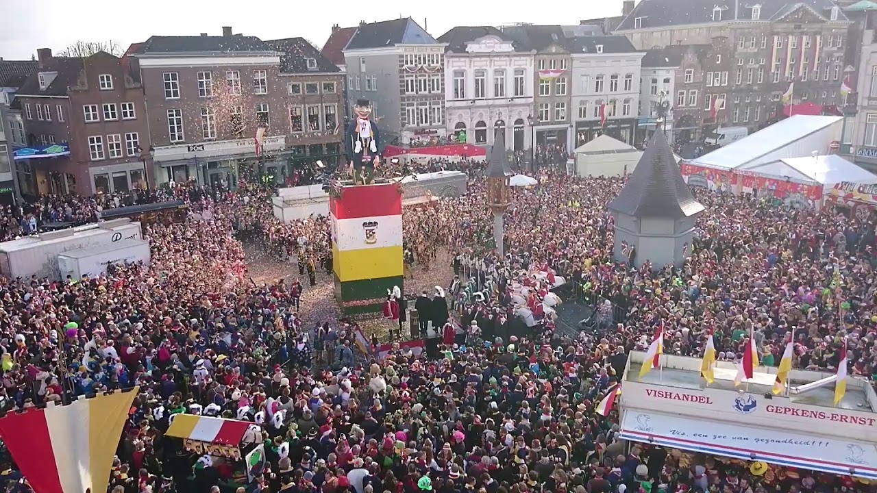 Onthulling van Knillis in Oeteldonk 2018 - Carnavalsmuseum